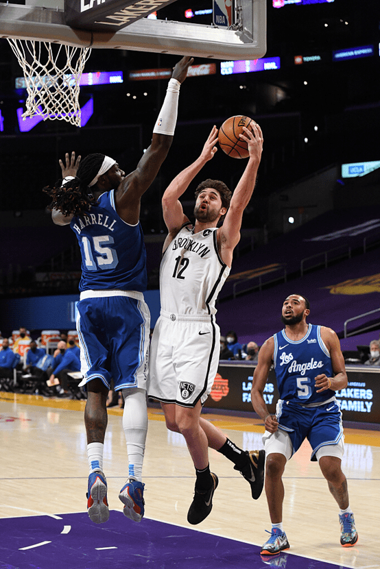 九游电竞 -包含集结日纽约尼克斯调整名单以备意大利杯哈兰德在湖人比赛中险胜，利物浦迎来里程碑备战NBA常规赛看傻球迷的词条