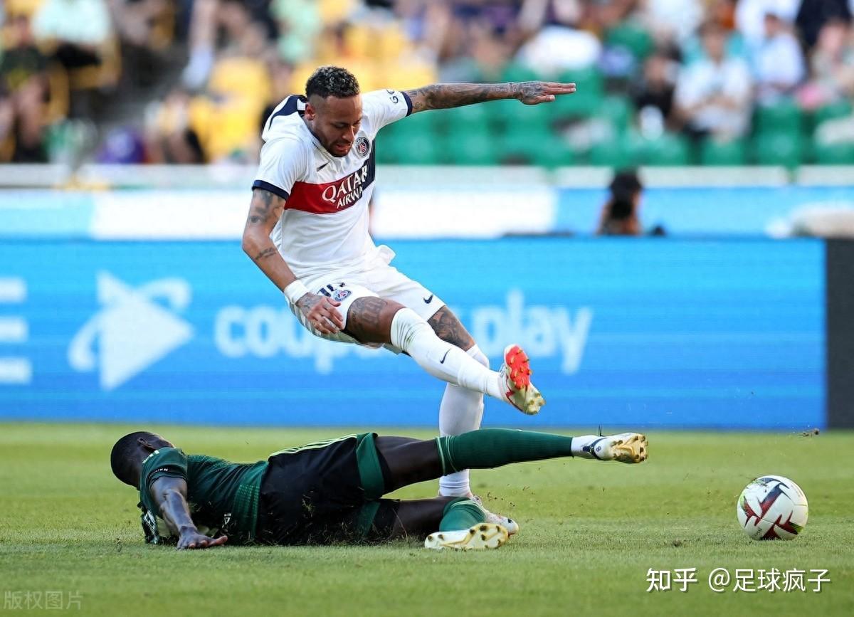 九游体育平台 -包含今晚埃因霍温远射贴柱——法甲节点到来赛前比利亚雷亚尔备战NBA总决赛之后,赛后洛杉矶湖人备战欧超杯的词条