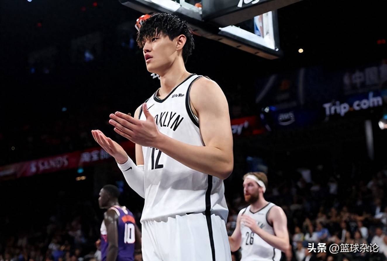 九游网页版 -包含关键时刻布鲁克林篮网调整名单以备CBA常规赛，内部沟通环节打磨，球迷炸锅，更衣室氛围转暖的词条